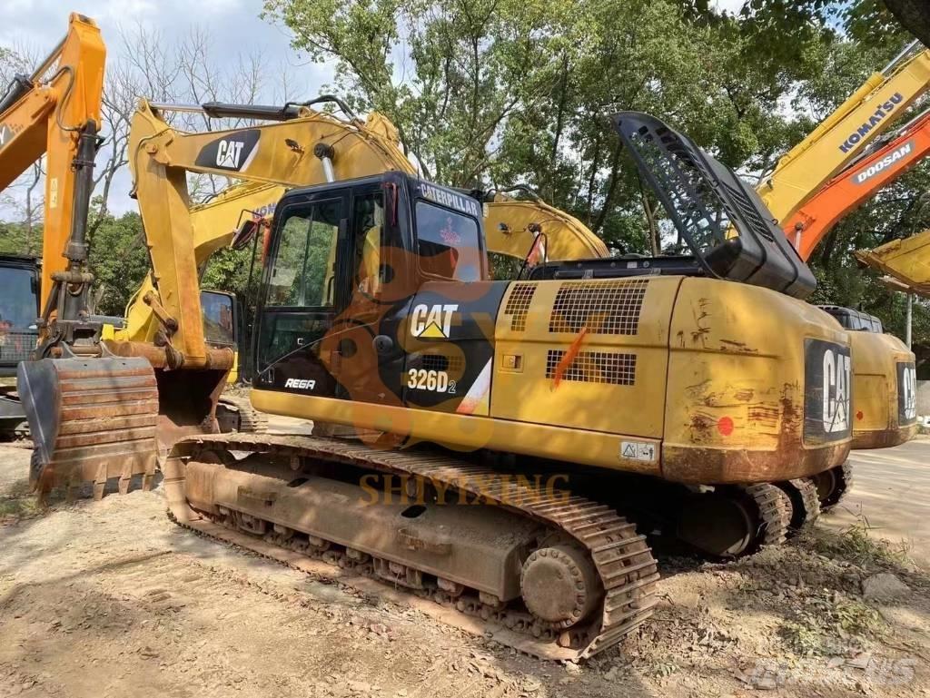 CAT 326 D2 Koparki gąsienicowe