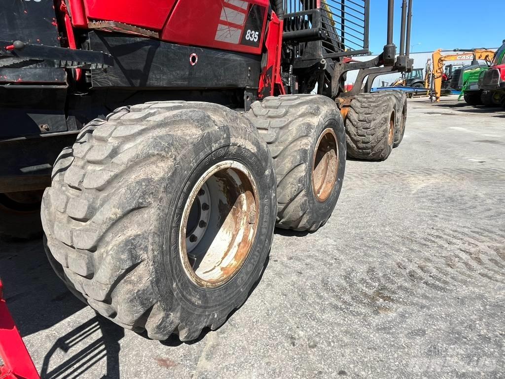 Komatsu 835 Forwardery