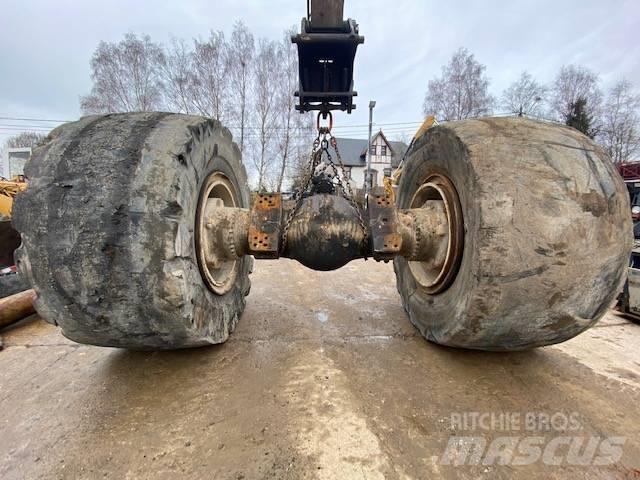 CAT 992 C Mosty, wały i osie