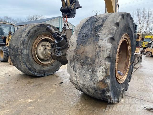CAT 992 C Mosty, wały i osie