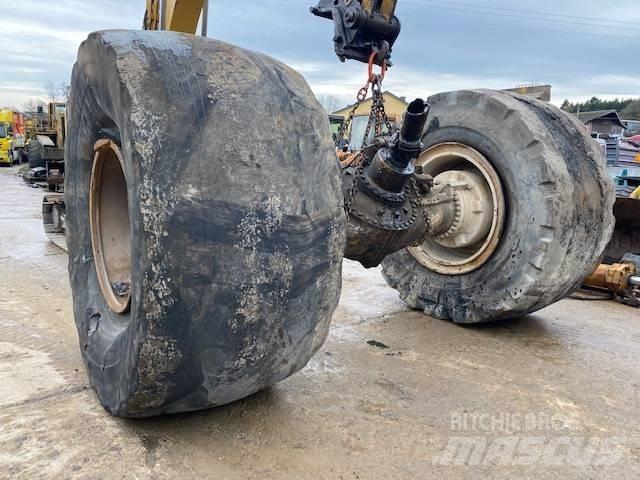 CAT 992 C Mosty, wały i osie