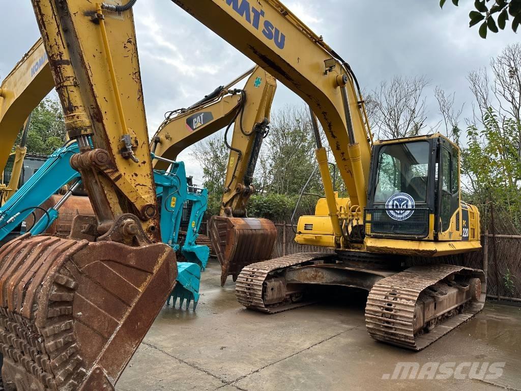 Komatsu PC 220-8 Koparki gąsienicowe