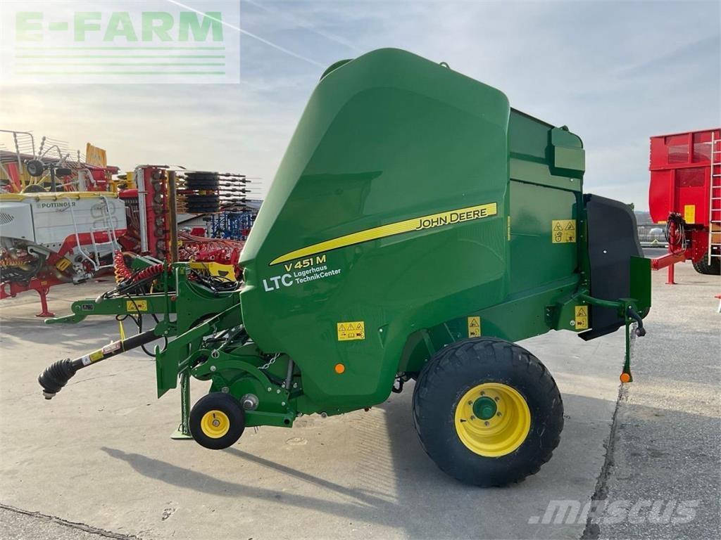 John Deere V451 M Prasy kostkujące