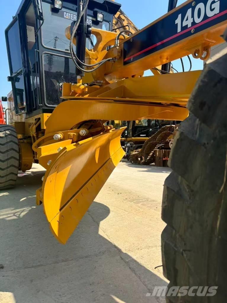 CAT 140G Równiarki