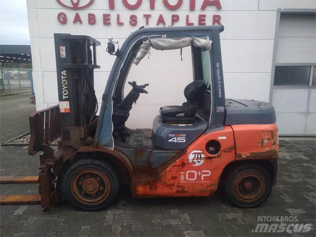 Toyota 40-8FD40N Wózki Diesla