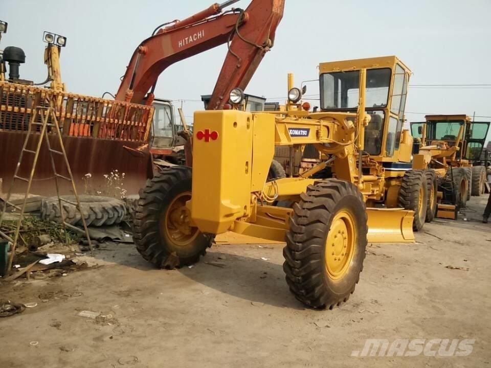 Komatsu GD 623 Równiarki