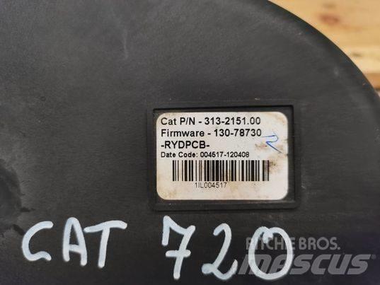 CAT 735 meter Elektronika