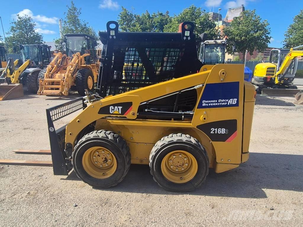 CAT 216B Ładowarki burtowe