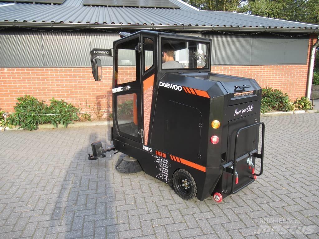 Daewoo das 100 Zamiatarki - Zgarniarki - Odśnieżarki