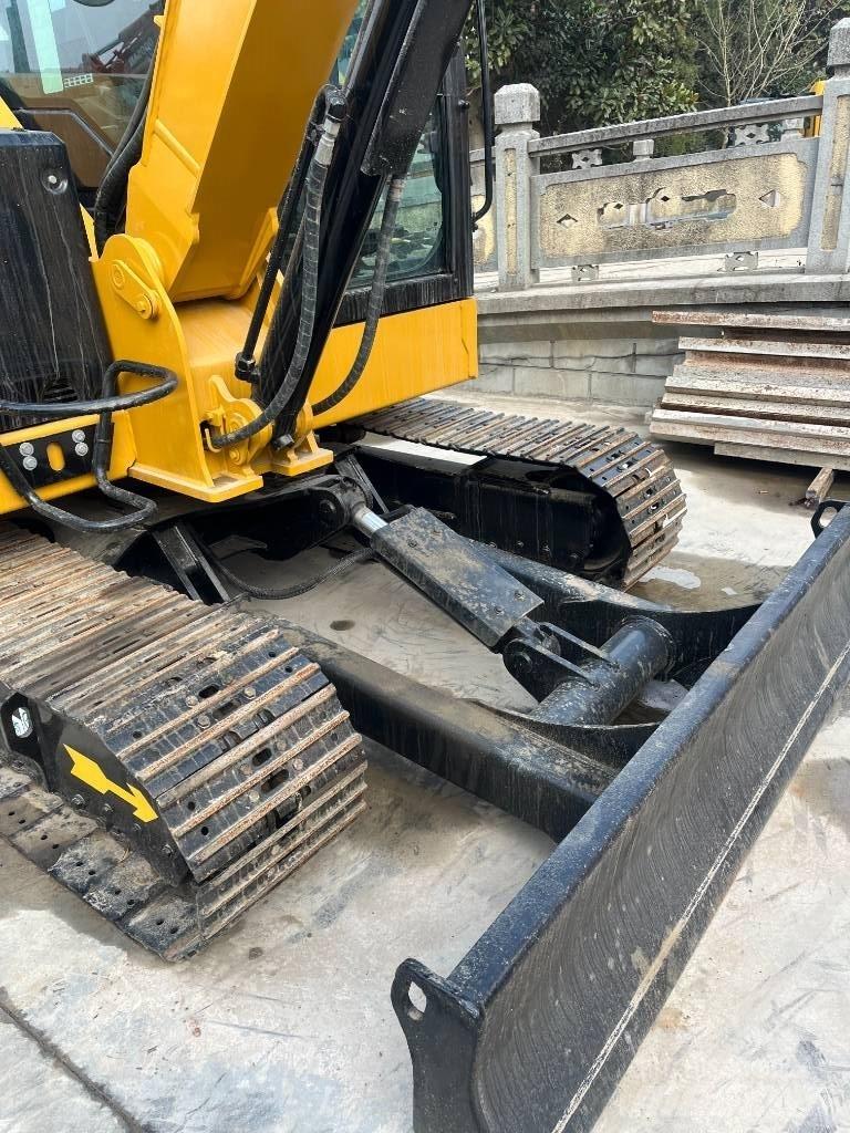 CAT 306 Minikoparki