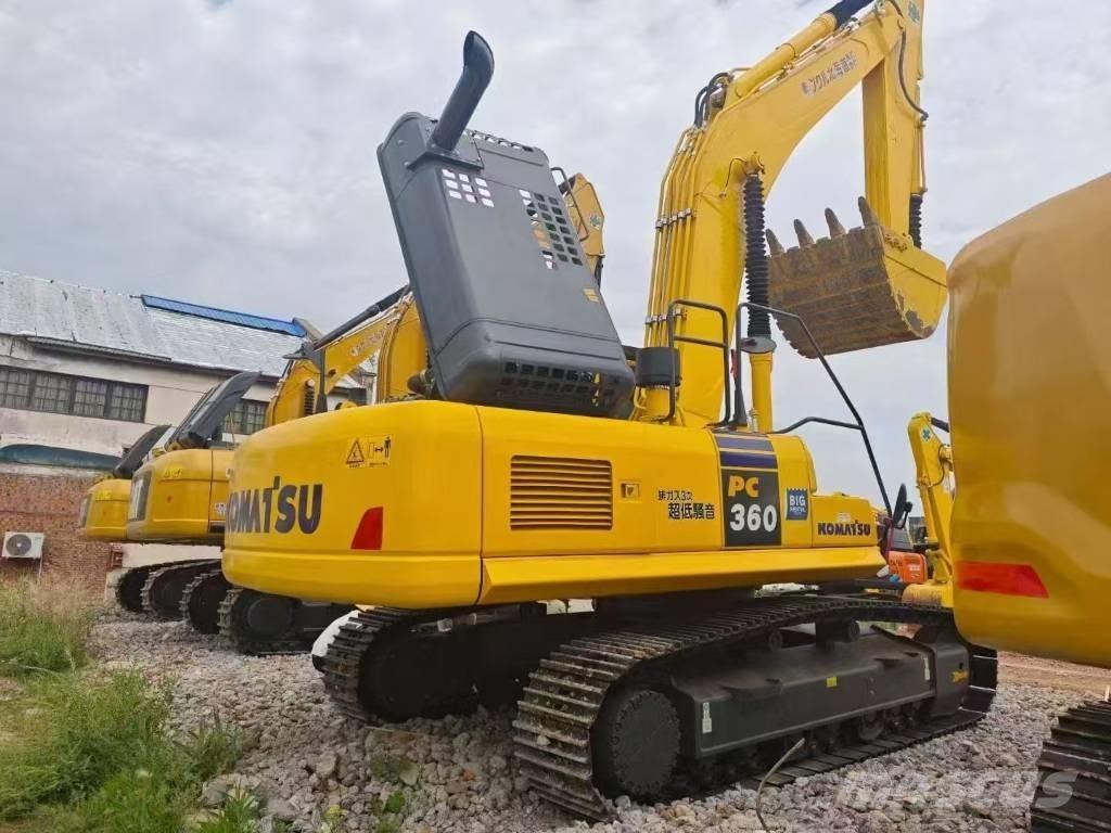 Komatsu 360-8 Koparki gąsienicowe