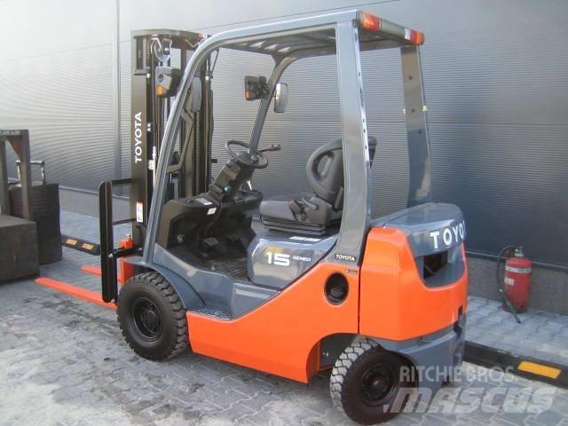 TOYOTA 028FGF15 Wózki LPG