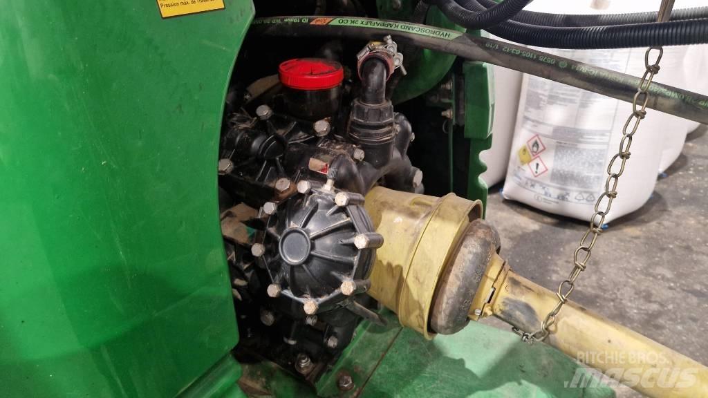 John Deere 962 i Opryskiwacze zaczepiane
