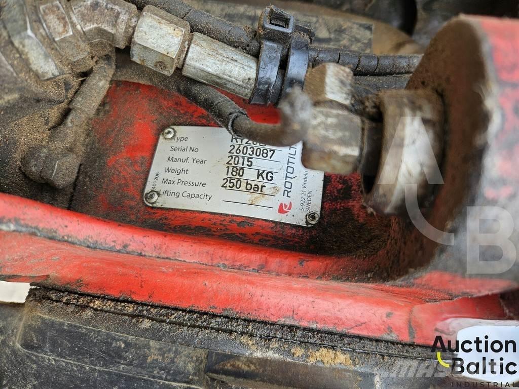 CAT 305.5E2CR Minikoparki