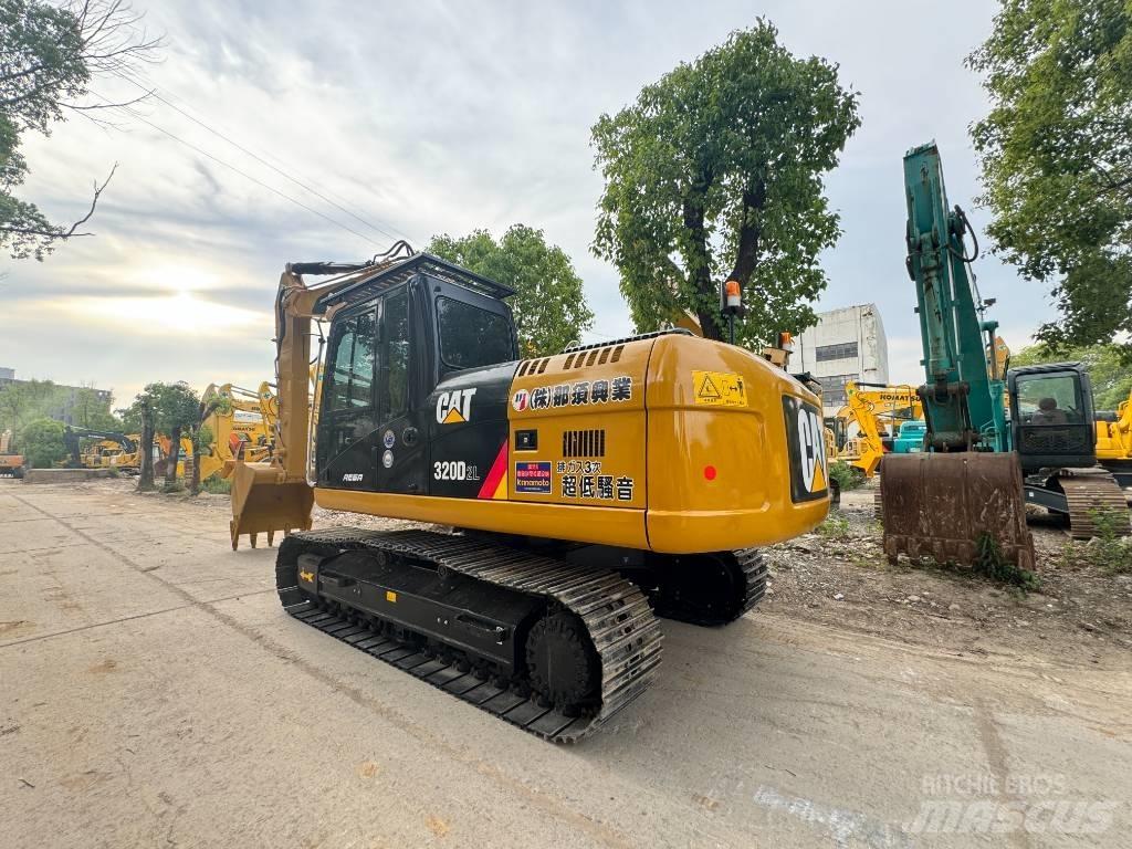 CAT 320 D Koparki gąsienicowe