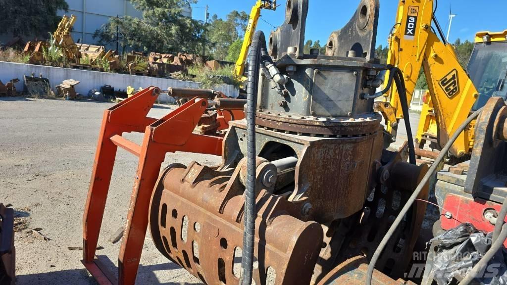 Liebherr 24625 Rotator