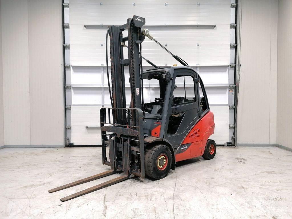 Linde H30T-02 Wózki LPG
