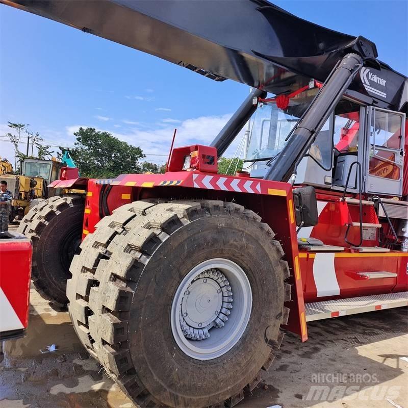 Kalmar DRF 450 Wózki typu Reachstacker