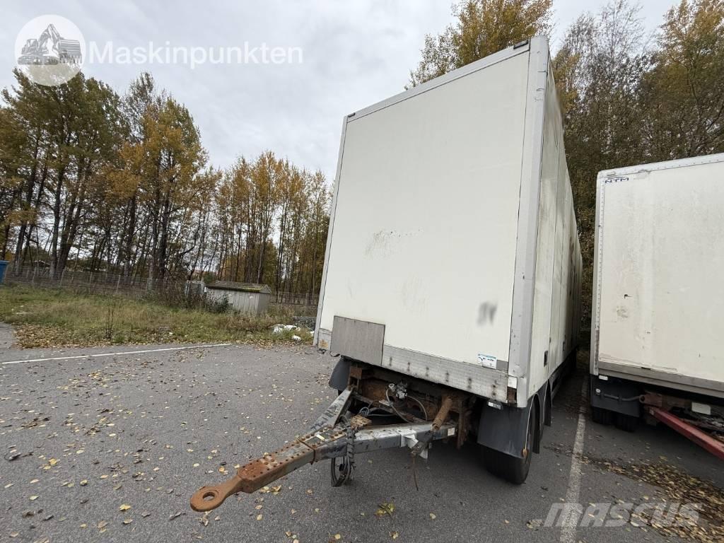 Närko D4HW13L62 Przyczepy ze skrzynią zamkniętą