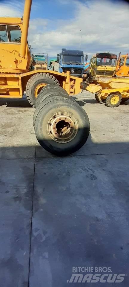 Bridgestone 13R22.5 Opony, koła i felgi