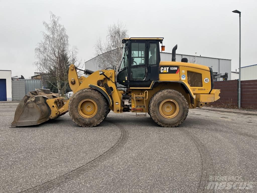 CAT 930M Ładowarki kołowe