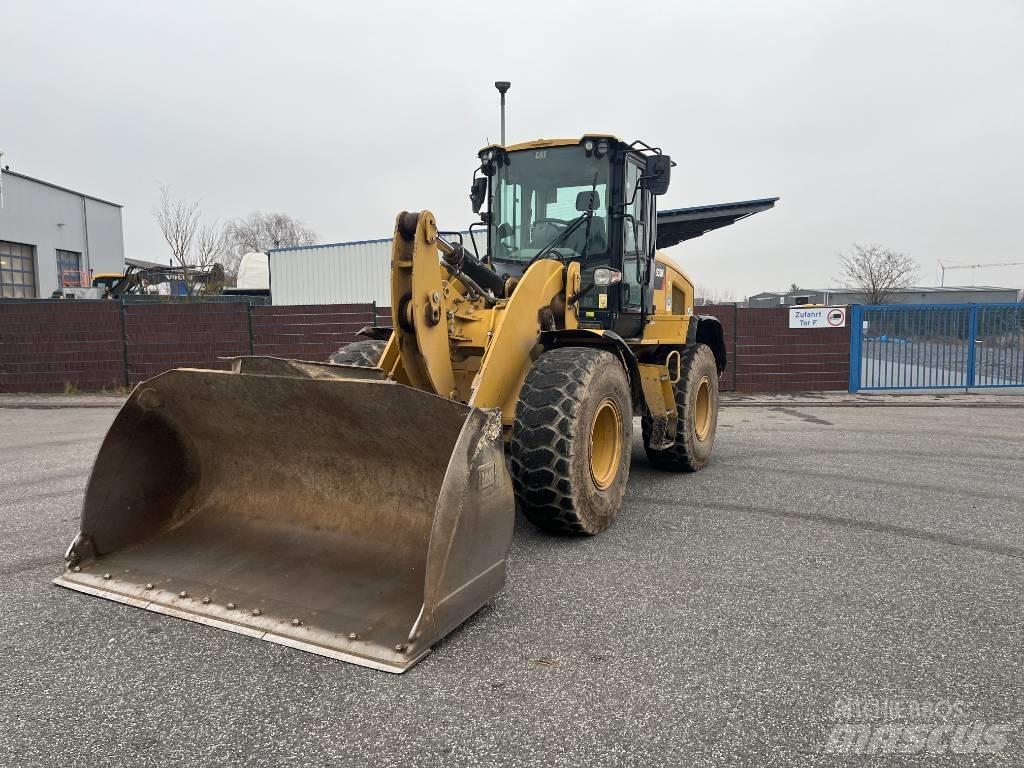 CAT 930M Ładowarki kołowe