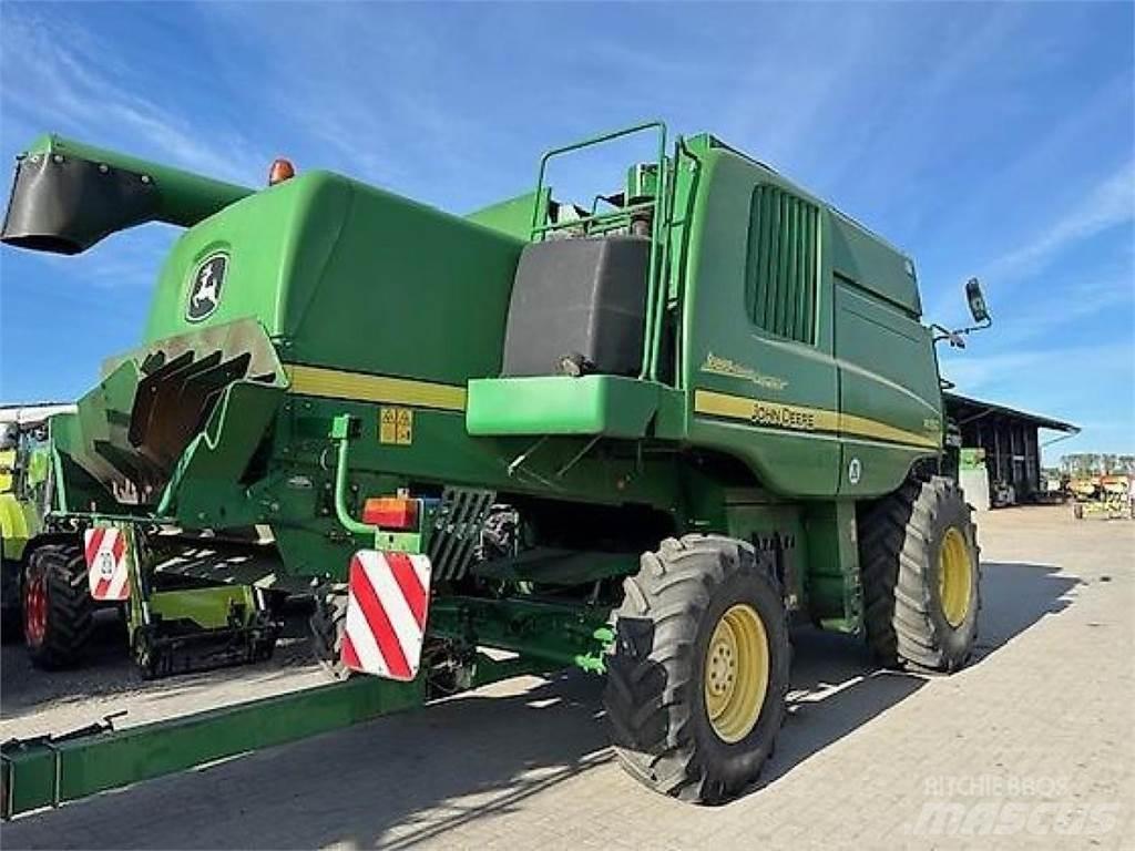 John Deere W550 Kombajny zbożowe