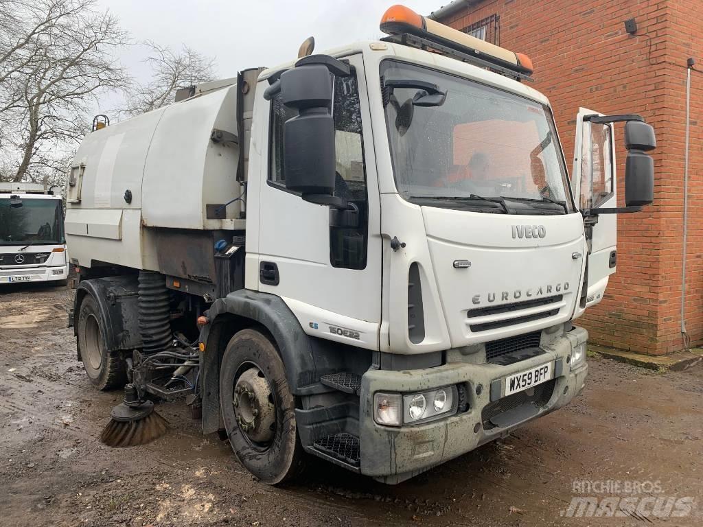 Iveco 150E 22 Zamiatarki - Zgarniarki - Odśnieżarki