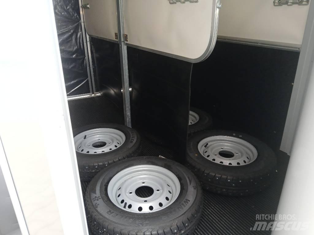  Ifor-Williams HB506 Przyczepy do przewozu zwierząt