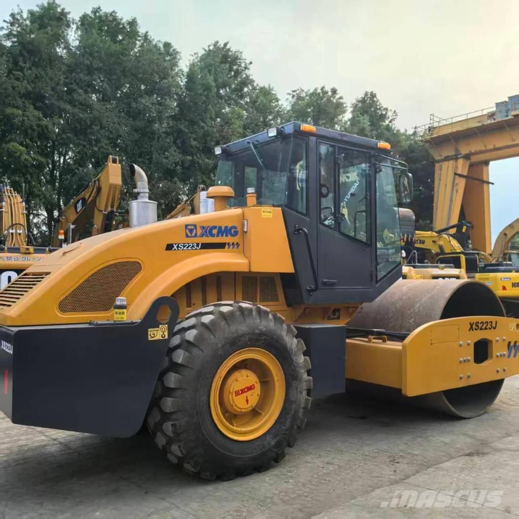 XCMG XS 223 J Walce jednobębnowe