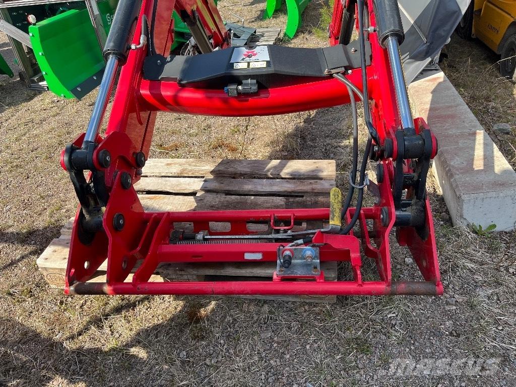 Massey Ferguson 945 Ładowacze i koparki czołowe