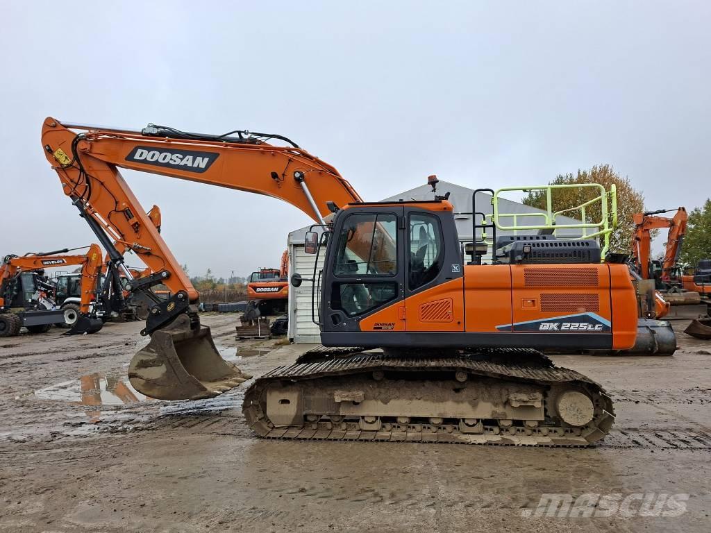Doosan DX 225 LC Koparki gąsienicowe