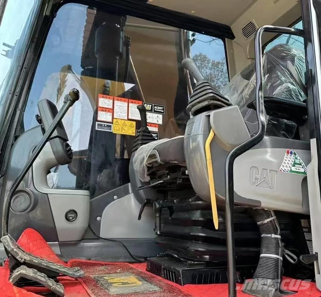 CAT 320 D Koparki gąsienicowe