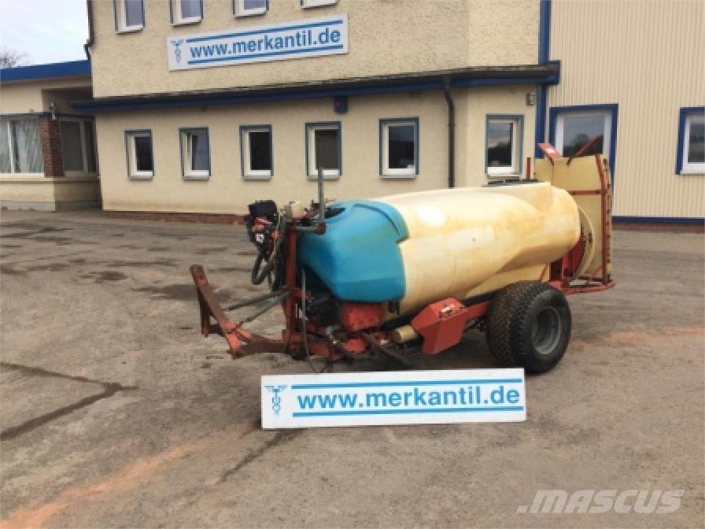 Holder NI 1000 Opryskiwacze zaczepiane