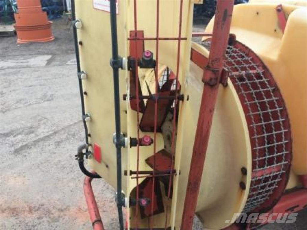 Holder NI 1000 Opryskiwacze zaczepiane