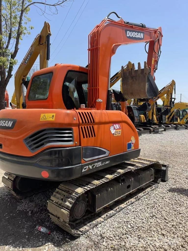 Doosan DX 75-9 C Midikoparki  7t - 12t