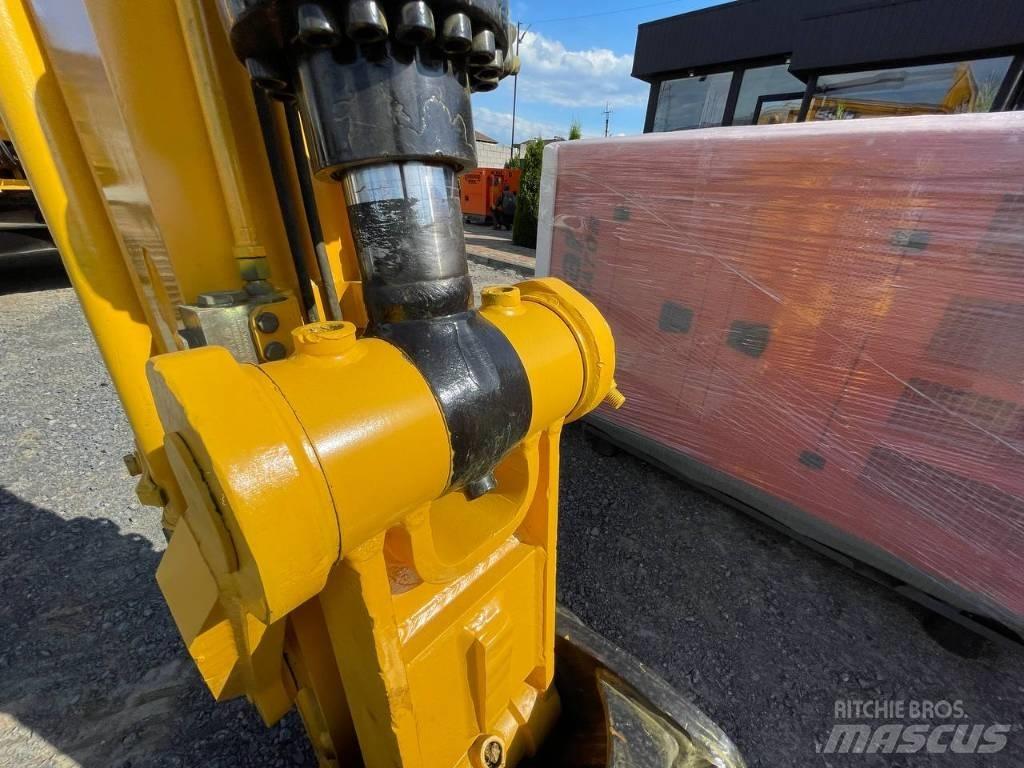 JCB JS 220 XD Koparki gąsienicowe