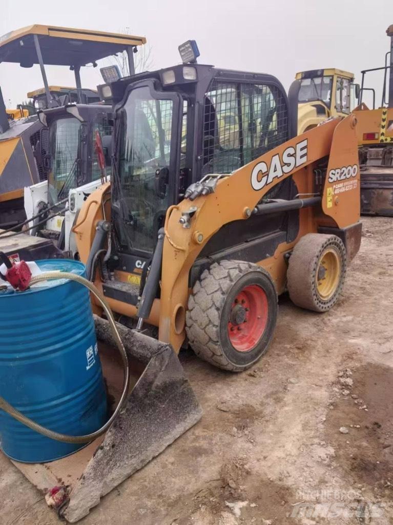 CASE SR 200 Ładowarki burtowe