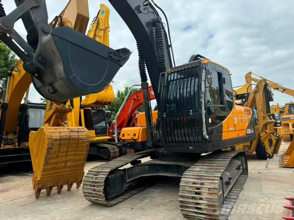 Hyundai R220LC-9S Midikoparki  7t - 12t