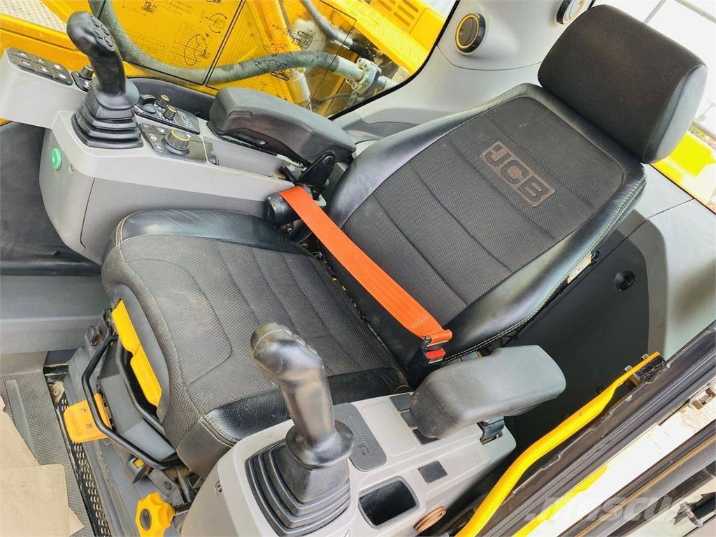 JCB 220XLC Koparki gąsienicowe