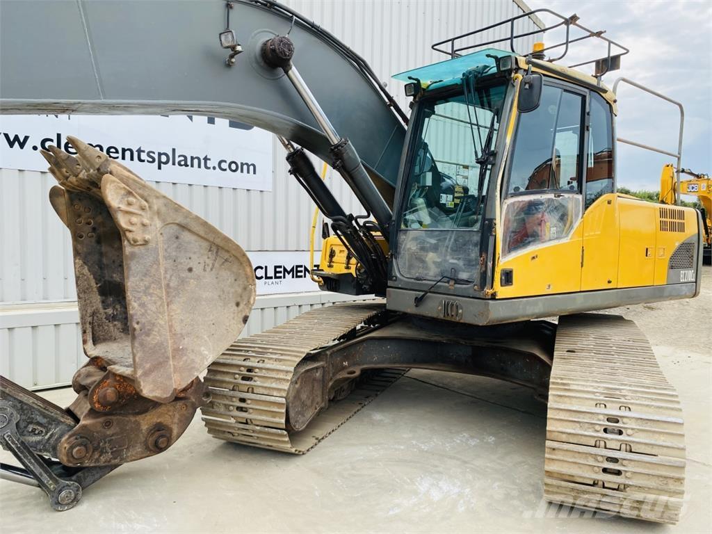 Volvo EC210CL Koparki gąsienicowe