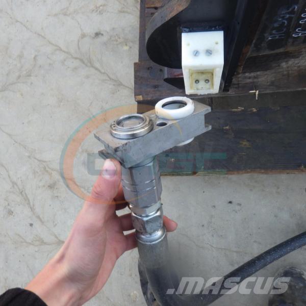 Sandvik CB45S Młoty hydrauliczne