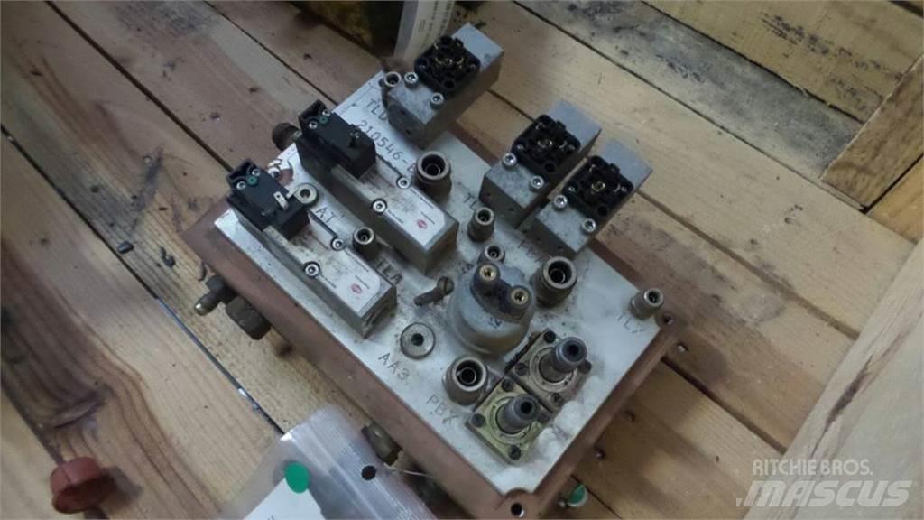 Bell B30D Kabiny i wnętrze