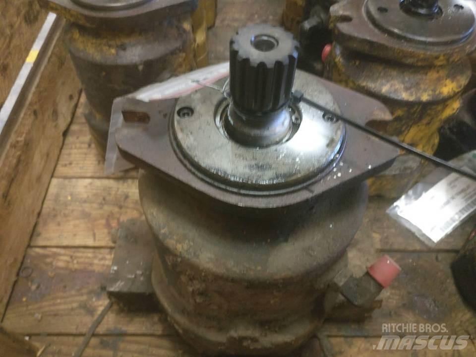 CAT 215 Hydraulika