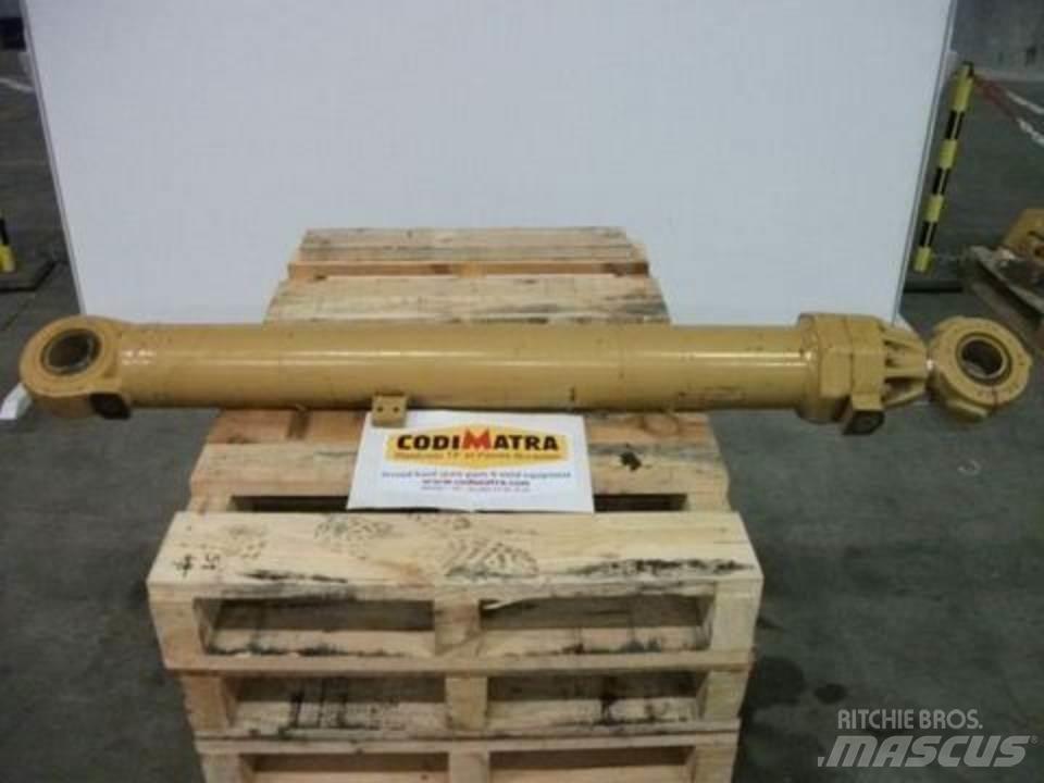 CAT 215 Hydraulika