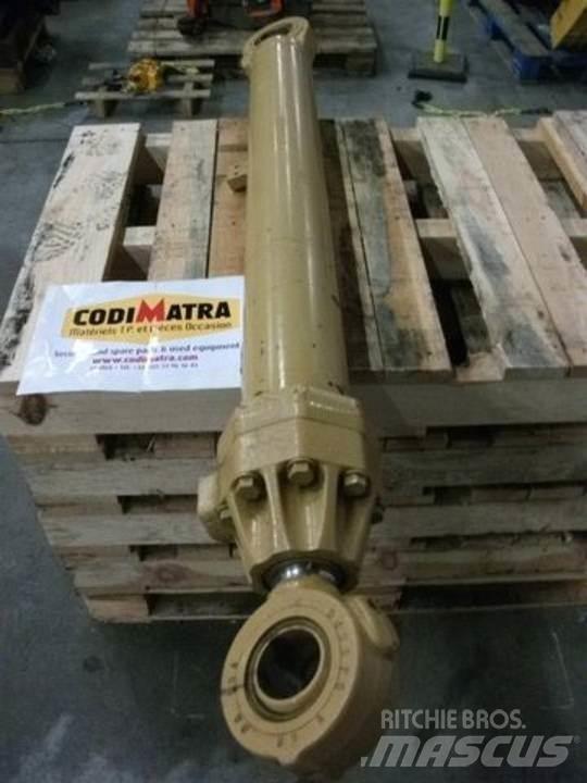 CAT 215 Hydraulika