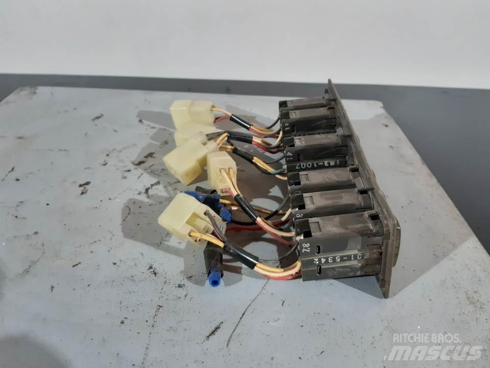 CAT 312CL Kabiny i wnętrze