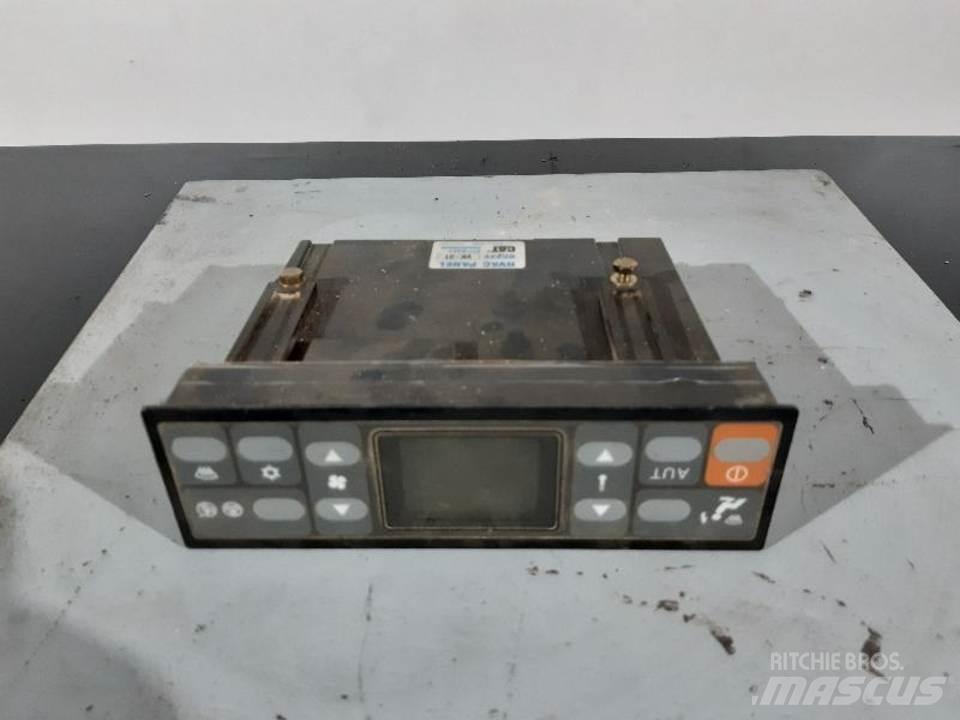 CAT 318C Kabiny i wnętrze