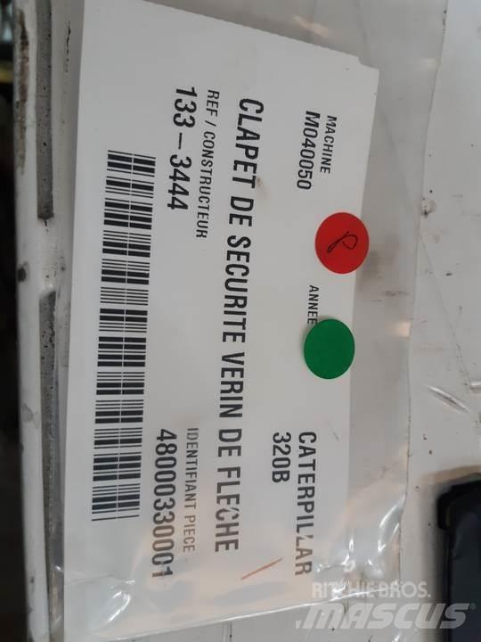 CAT 320B Hydraulika