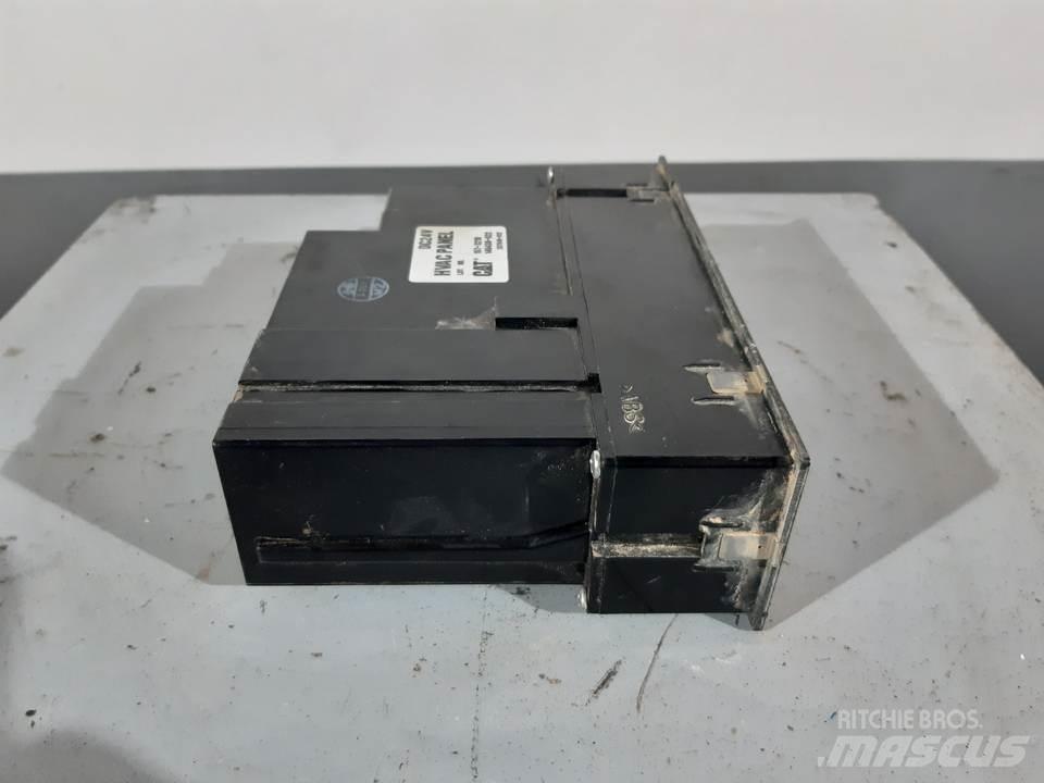 CAT 322 Kabiny i wnętrze